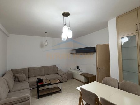 Shitet apartament 2+1, Kodra e Diellit