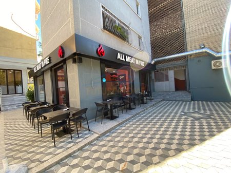 Shitet, Biznes, Rruga Muhamet Gjollesha, Tirane .
