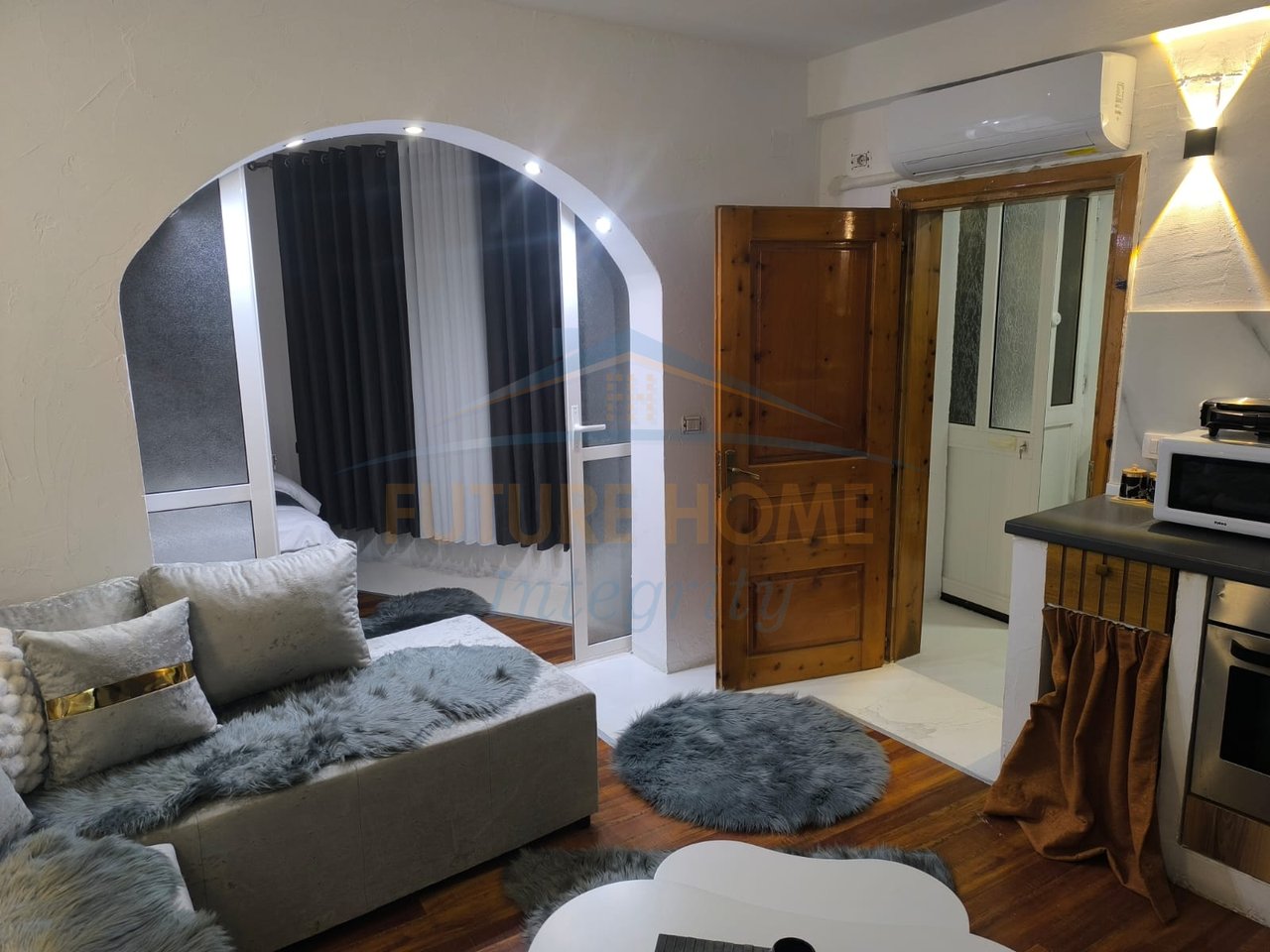 Qera, Apartament 2+1, Kalaja e Tiranës, Tiranë.