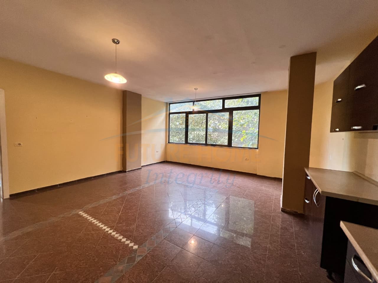 Qera, Apartament 2+1 për zyra, Ali Demi, Tiranë.