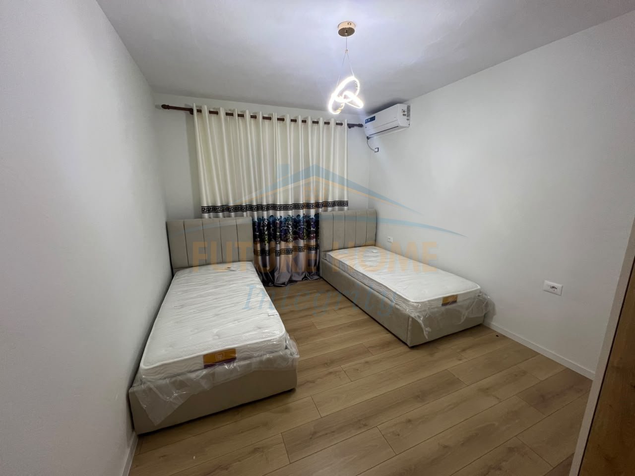 Qera, Apartament 3+1, Rruga Fortuzi, Tiranë.