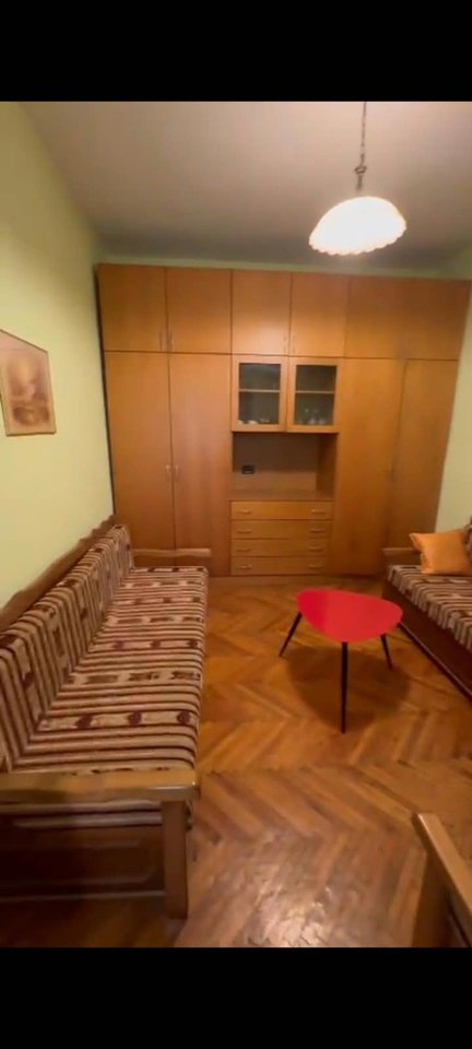 Qera, Garsoniere, Shkolla e Baletit, Tirane