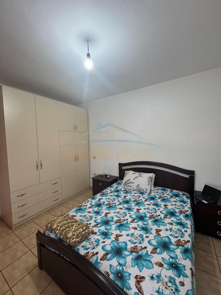 Shitet , Apartament 2+1, Rruga Shefqet Kuka , Fresk , Tiranë