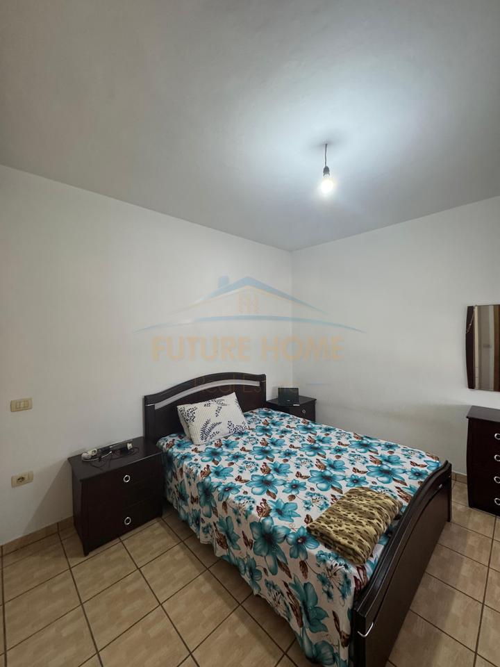 Shitet , Apartament 2+1, Rruga Shefqet Kuka , Fresk , Tiranë