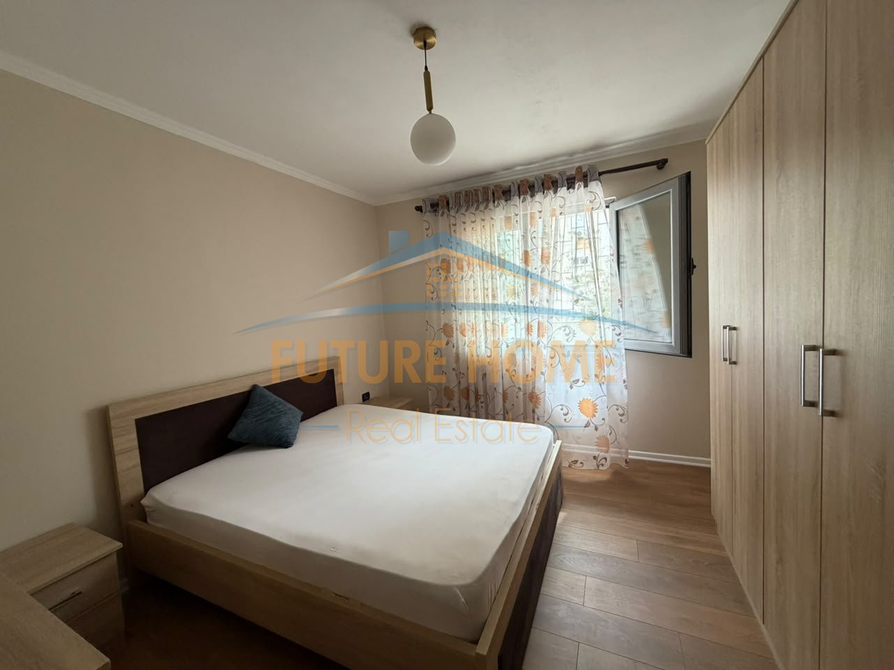 Shitet, Apartament 1+1, Ali Demi, Tiranë