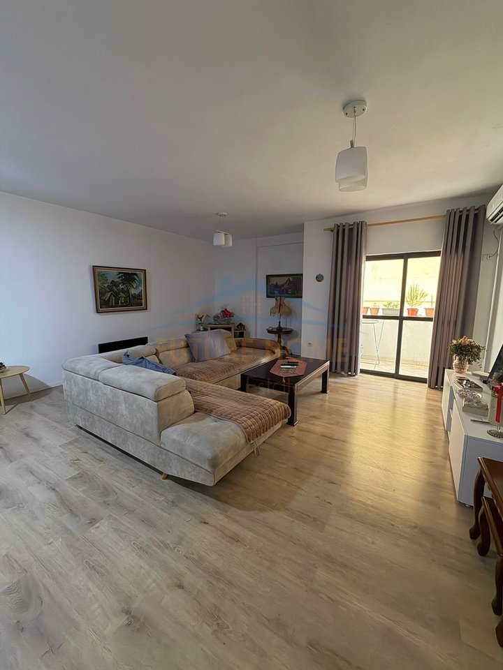VENDESI APPARTAMENTO 2+1+2 – KOMUNA E PARISIT, TIRANA