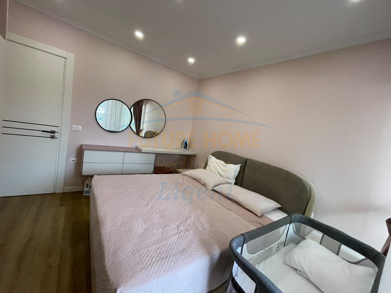 Qera, Apartament 2+1 Komuna E Parisit , Tiranë.