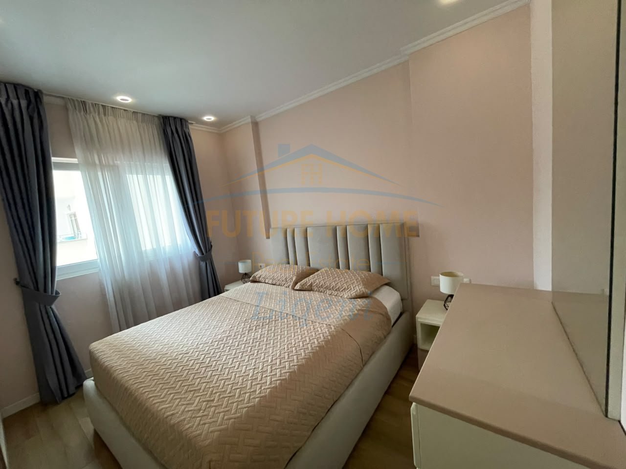 Qera, Apartament 2+1 Komuna E Parisit , Tiranë.