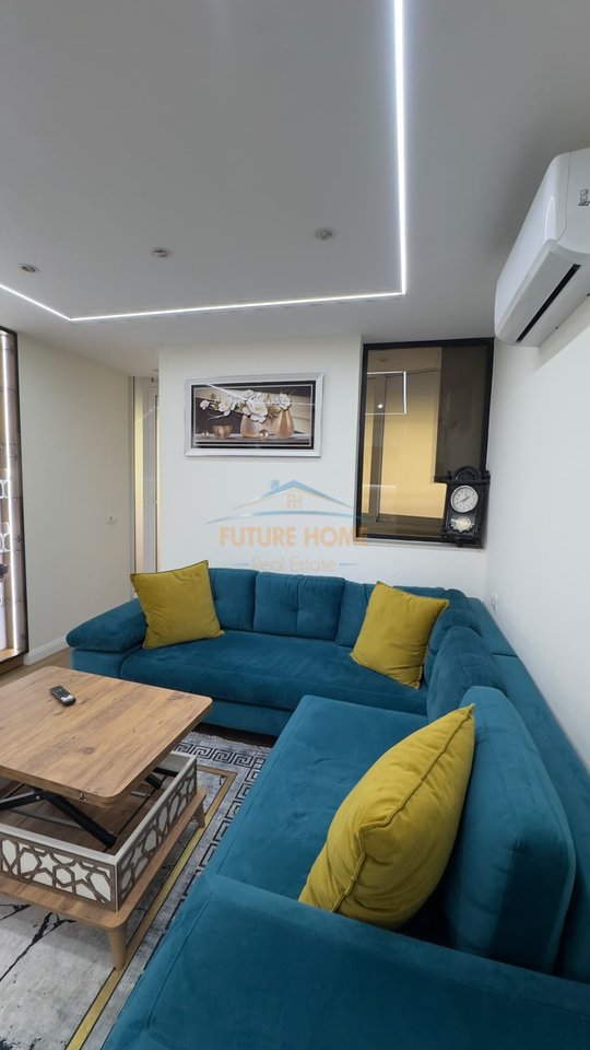 Qera, Apartament 2+1+ Verandë, Fusha Aviacionit, Tiranë