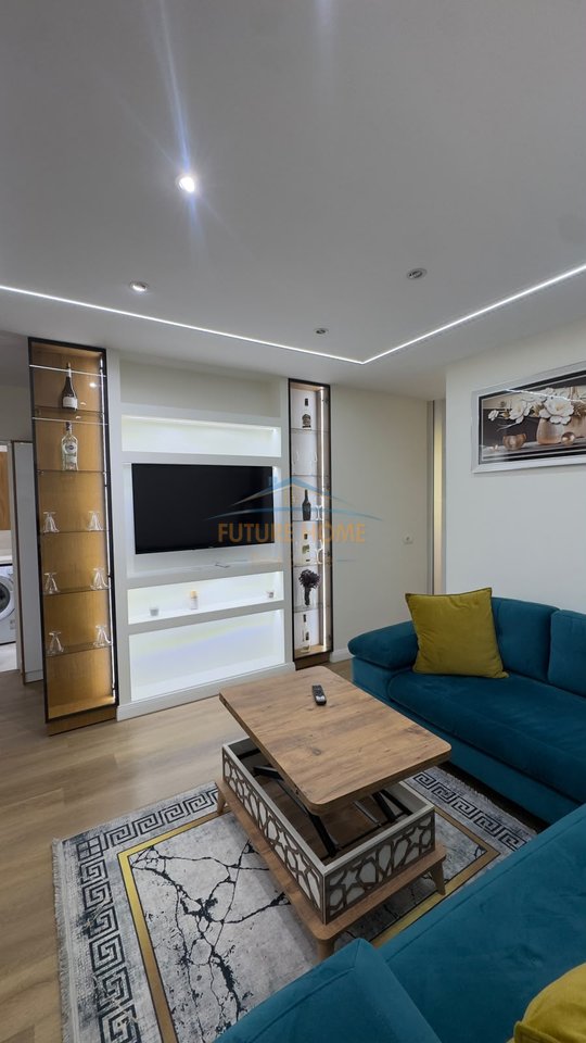 Qera, Apartament 2+1+ Verandë, Fusha Aviacionit, Tiranë