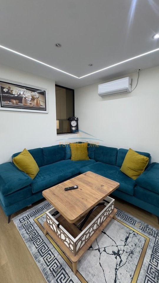 Qera, Apartament 2+1+ Verandë, Fusha Aviacionit, Tiranë