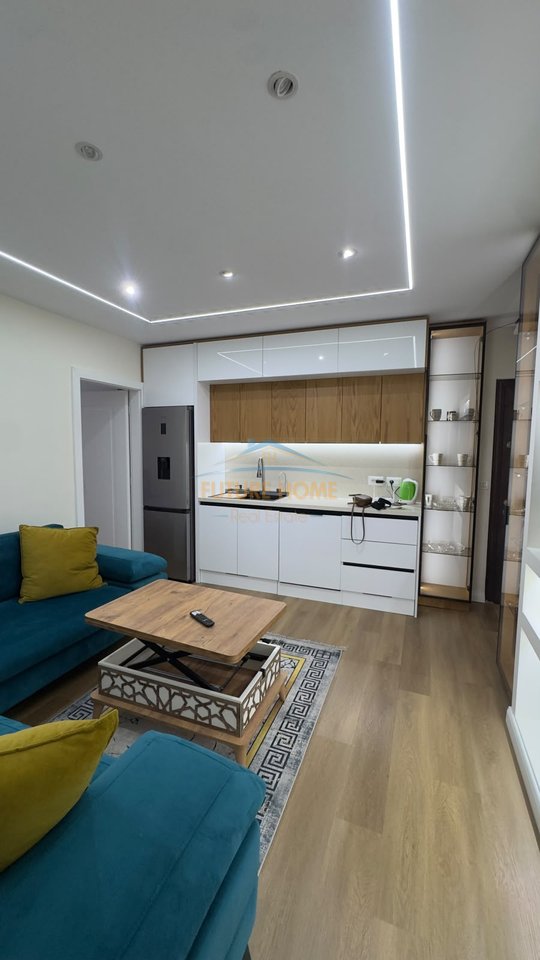 Qera, Apartament 2+1+ Verandë, Fusha Aviacionit, Tiranë