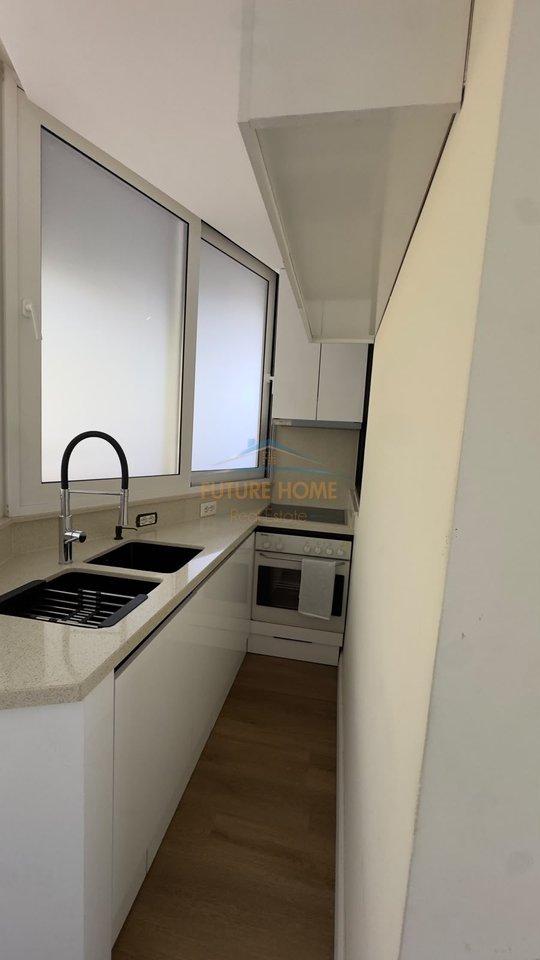 Qera, Apartament 2+1+ Verandë, Fusha Aviacionit, Tiranë