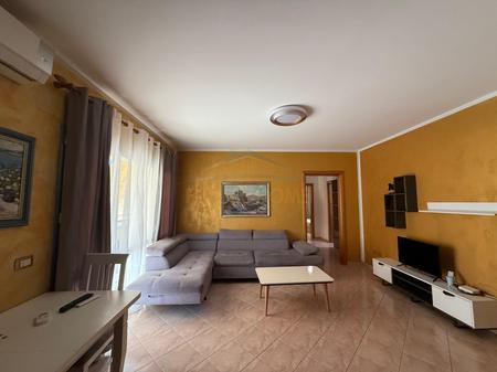 Qera, Apartament 3+1+2, Zogu i Zi, Tiranë.