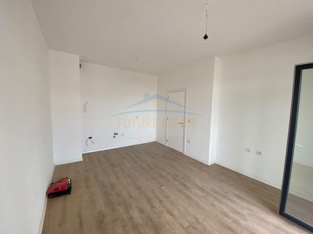 Shitet, Apartament 1+1 , Sauk, Tirane .