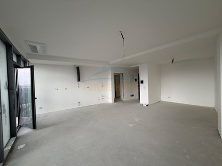 Shitet, Apartament 2+1+2+ Post Parkimi, Lake View Residence, Tiranë.