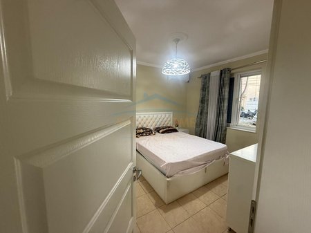 Qera, Apartament 2+1, Rruga Ferit Xhajko