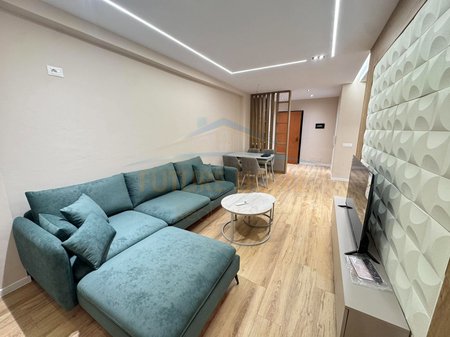 Shitet, Apartament 1+1, Bulevardi Migjeni, Yzberisht