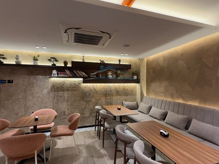 Shitet, Ambient + Biznes Bar- Kafe, Rruga Petro Nini Luarasi, Tirane