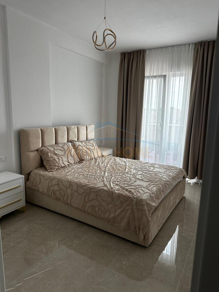 Affitto, Appartamento 1+1, Complesso Aura, Via Dritan Hoxha, Tirana