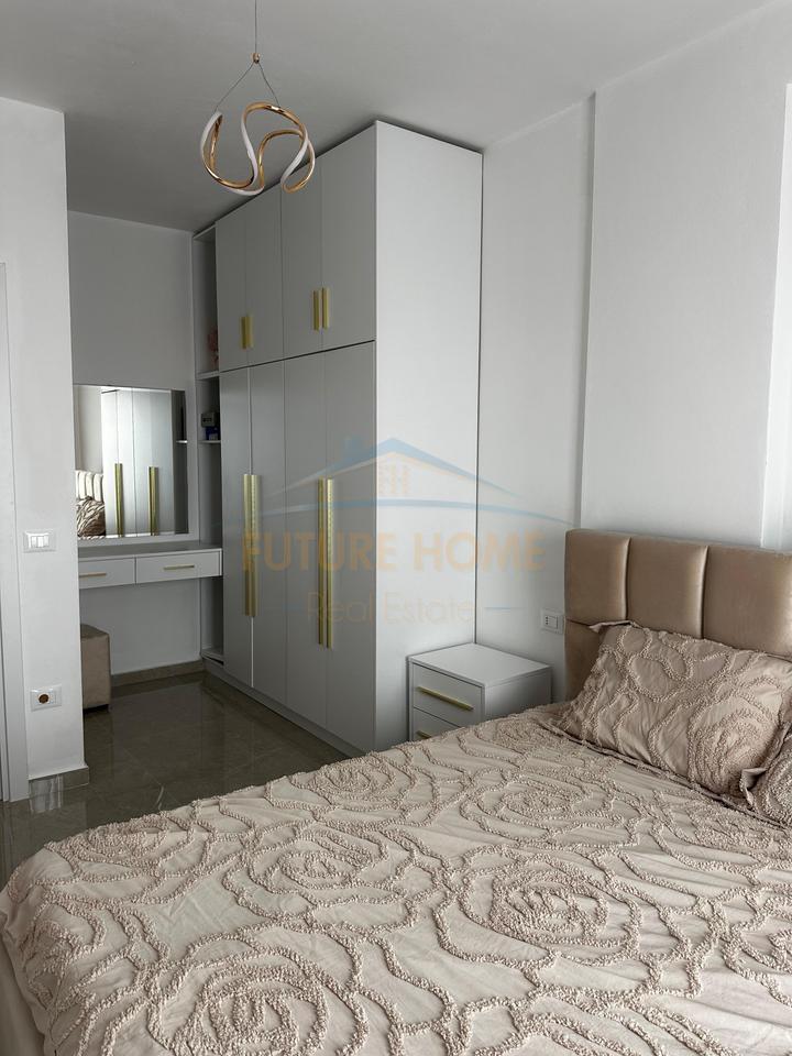 Affitto, Appartamento 1+1, Complesso Aura, Via Dritan Hoxha, Tirana