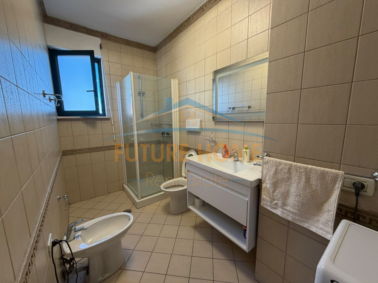 Qera, Apartament 2+1, Blloku, Tiranë