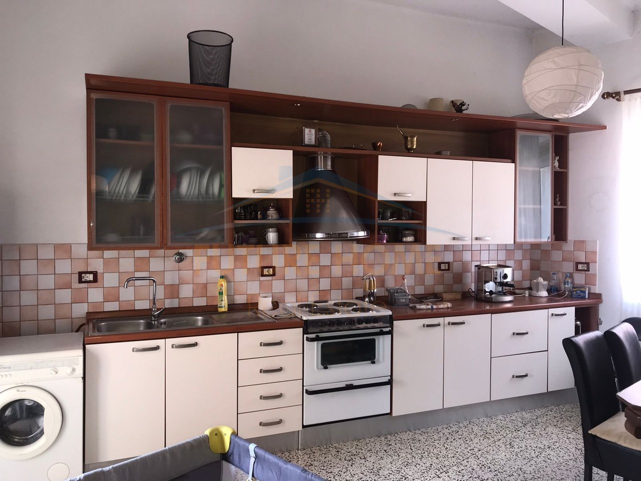 Appartamento 2+1 con 2 balconi in affitto in Centro!