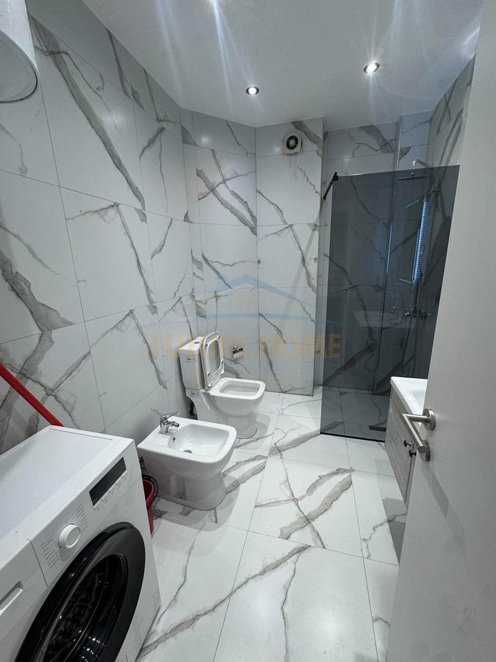 Shitet, Apartament 1+1, Bulevardi Migjeni, Yzberisht