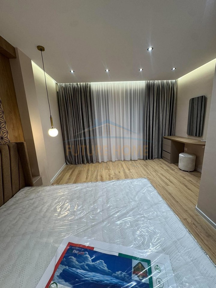 Shitet, Apartament 1+1, Bulevardi Migjeni, Yzberisht