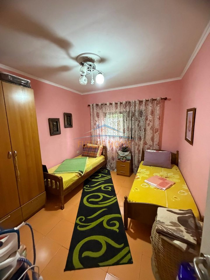 Shitet, Shtëpi Private, Prush, Tiranë