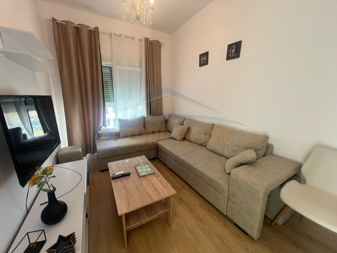 Affitto, Appartamento 2+1 + Posto Auto, Complesso Kadiu, Tirana.