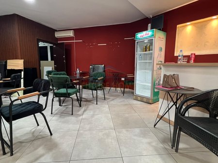 Qera, Ambient Biznesi, Rruga e Durresit,  Tiranë.