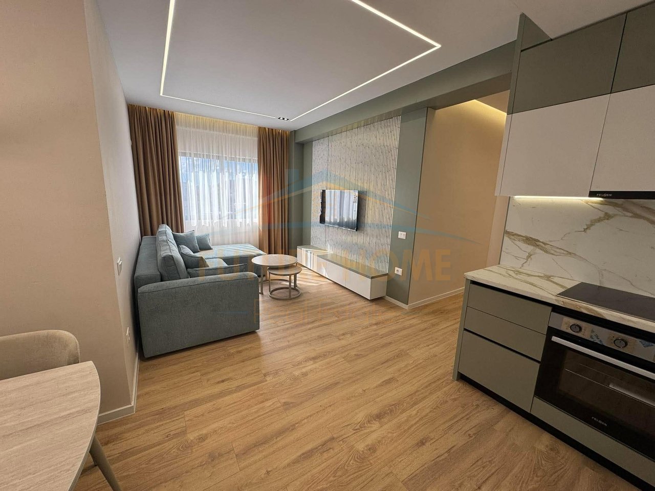Shitet, Apartament 2+1, Unaza e Re