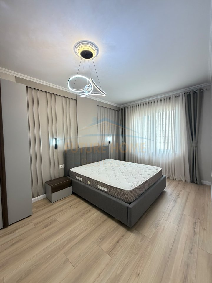 In vendita,Appartamento 2+1+2,Astir,Tirana.