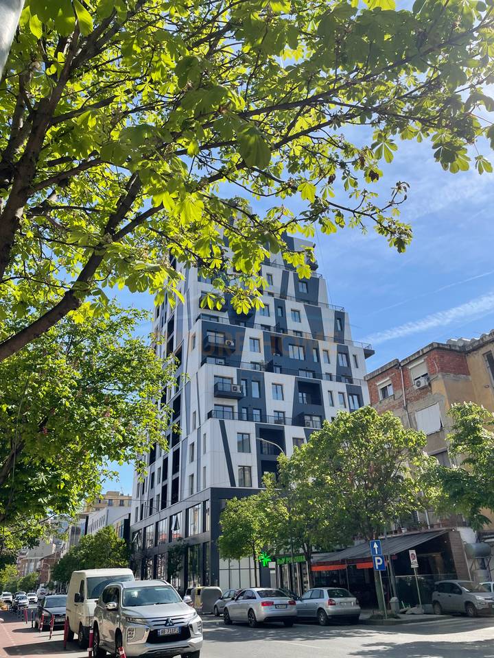 Qera, Apartament 1+1, Rruga e Barrikadave