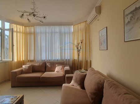 Qera,Apartament 2+1+2, Komuna e Parisit, Tirane