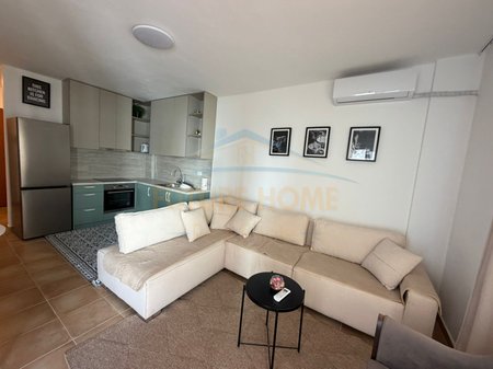 Shitet, Apartament 1+1+Depo, Qerret, Kavaje