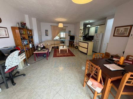 Shitet, Apartament 3+1+Verand, Selvia, Gjimnazi Partizani, Tiranë