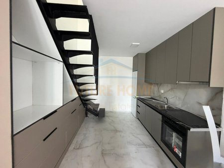 For sale, Duplex 1+1, Mali i Robit, Golem