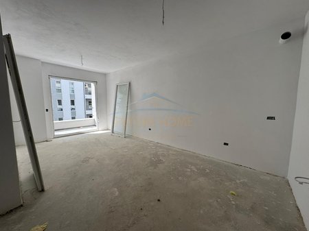 Shitet, Apartament 1+1,  Univers City, Tiranë
