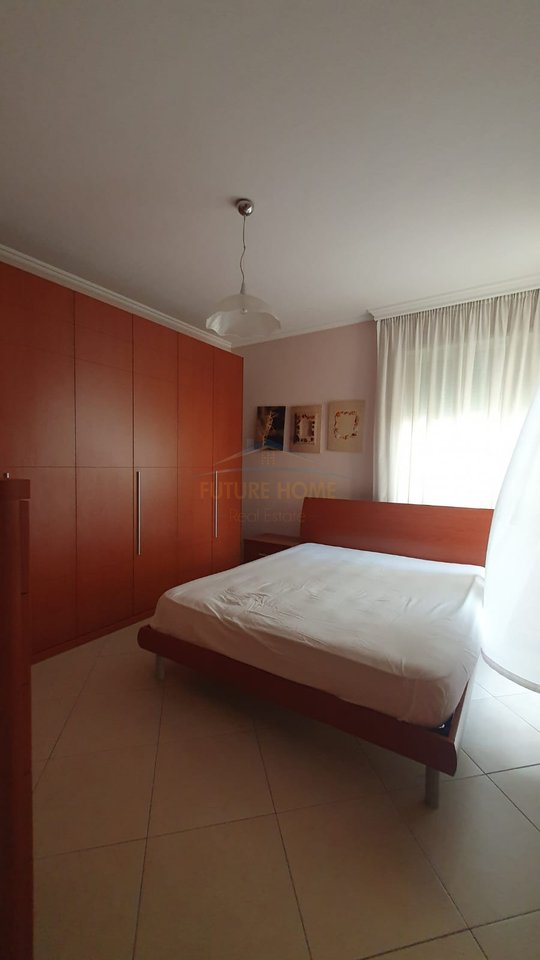 Affitto, Appartamento 2+1+2, Comune di Parigi, Tirana