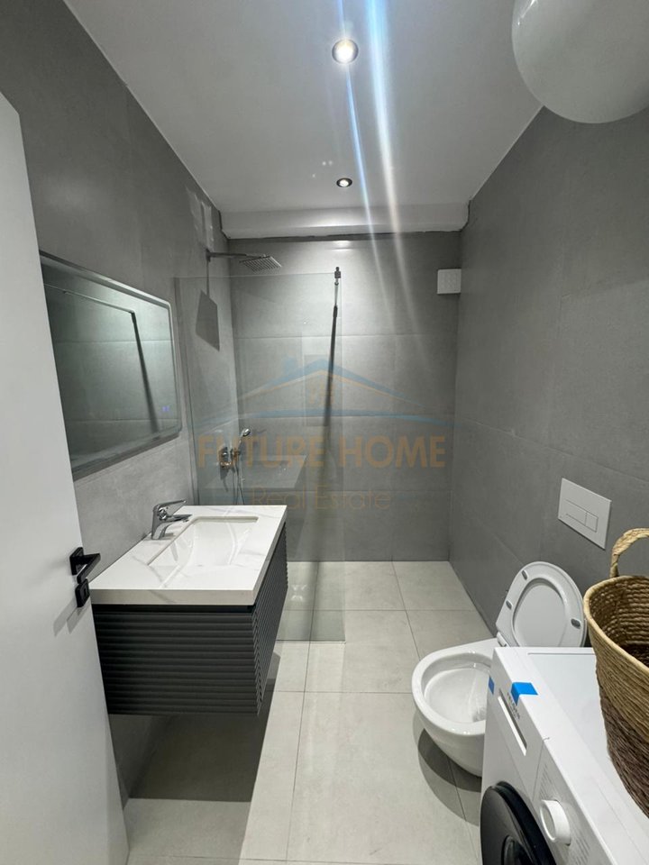 Shitet, Apartament 2+1, Misto Mame