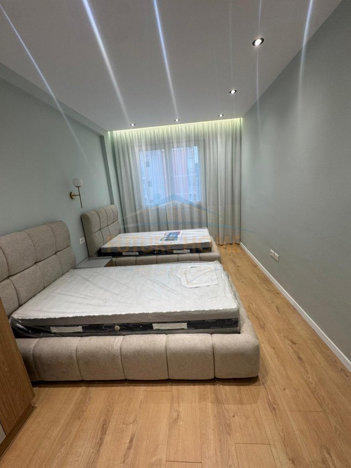 Shitet, Apartament 2+1, Misto Mame