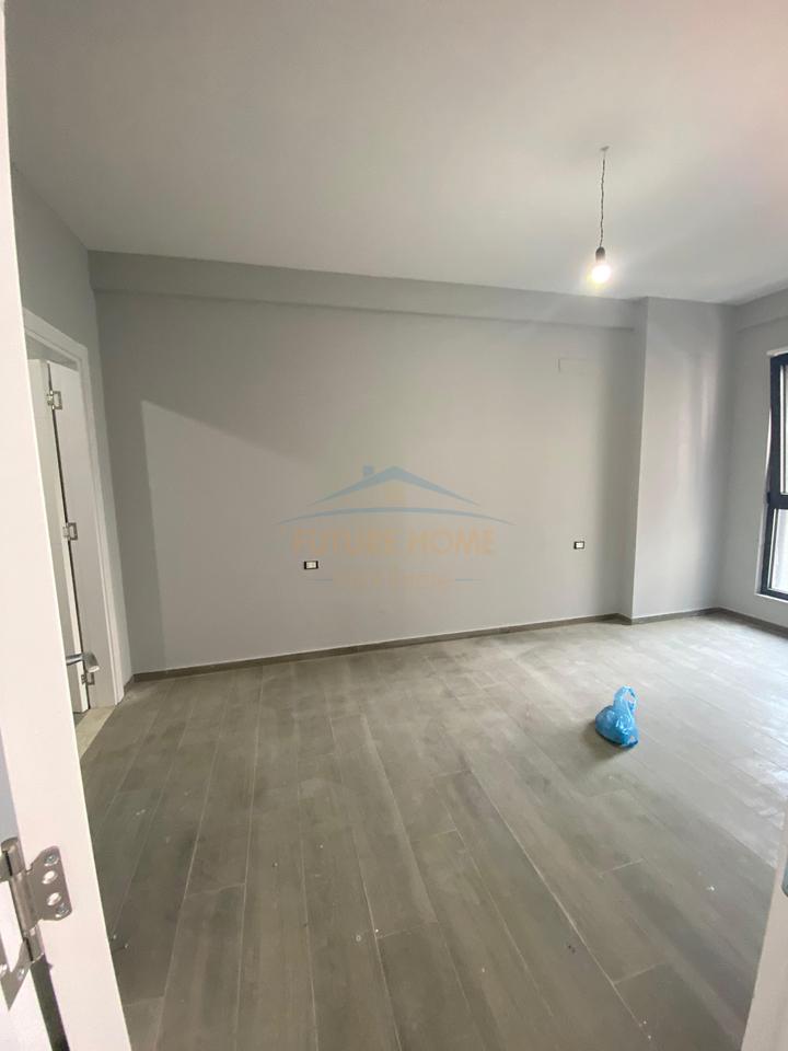 Rent, Apartment 3+1+2, Ndregjoni Complex, Tirana