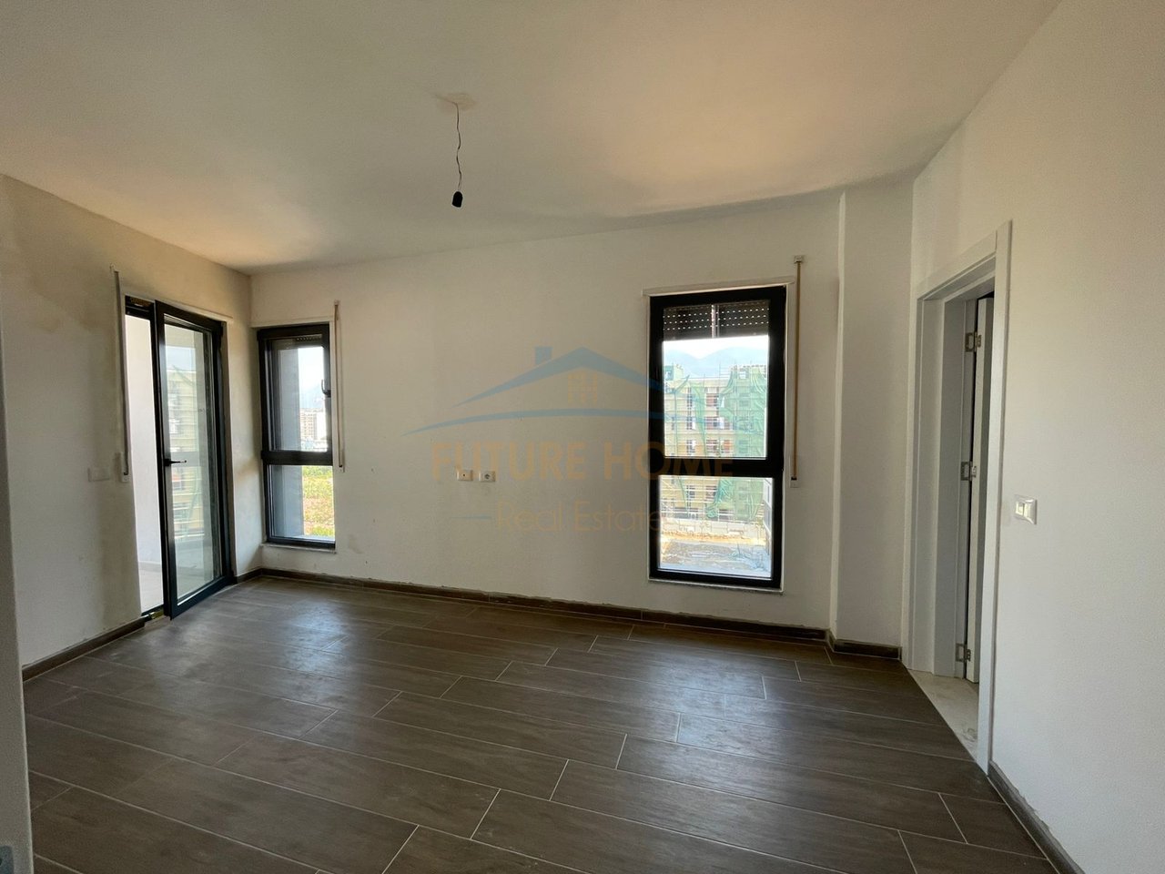 Rent, Apartment 2+1+2, Ndregjoni Complex, Tirana