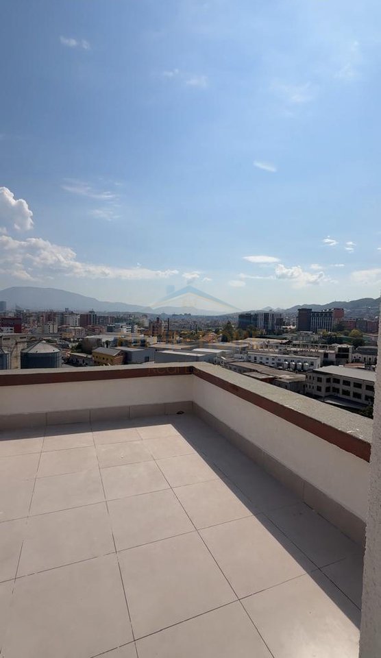 Shitet, Apartament 3+1+2, Yzberisht, Tiranë.