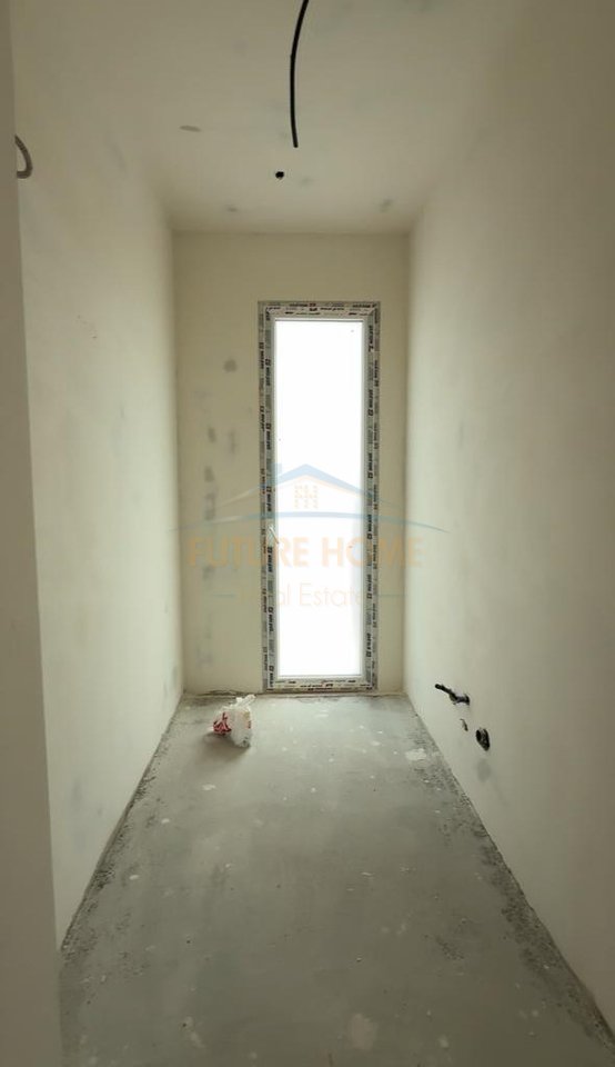Shitet, Apartament 3+1+2, Yzberisht, Tiranë.
