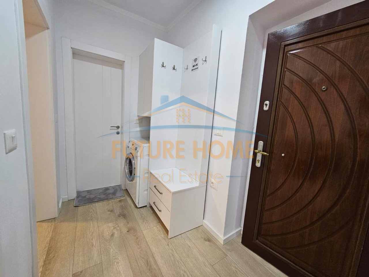 Qera, Apartament 1+1, Rruga e Kavajes, Tiranë.