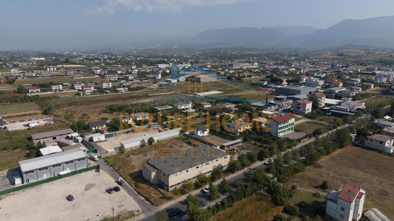 Qera, Kapanon, Valias, Tiranë.
