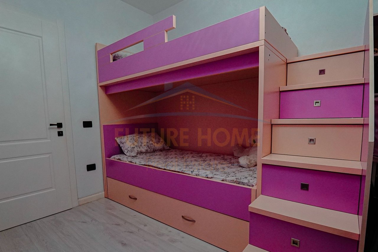Shitet, Apartament 3+1+2, Unaza e Re, Tiranë